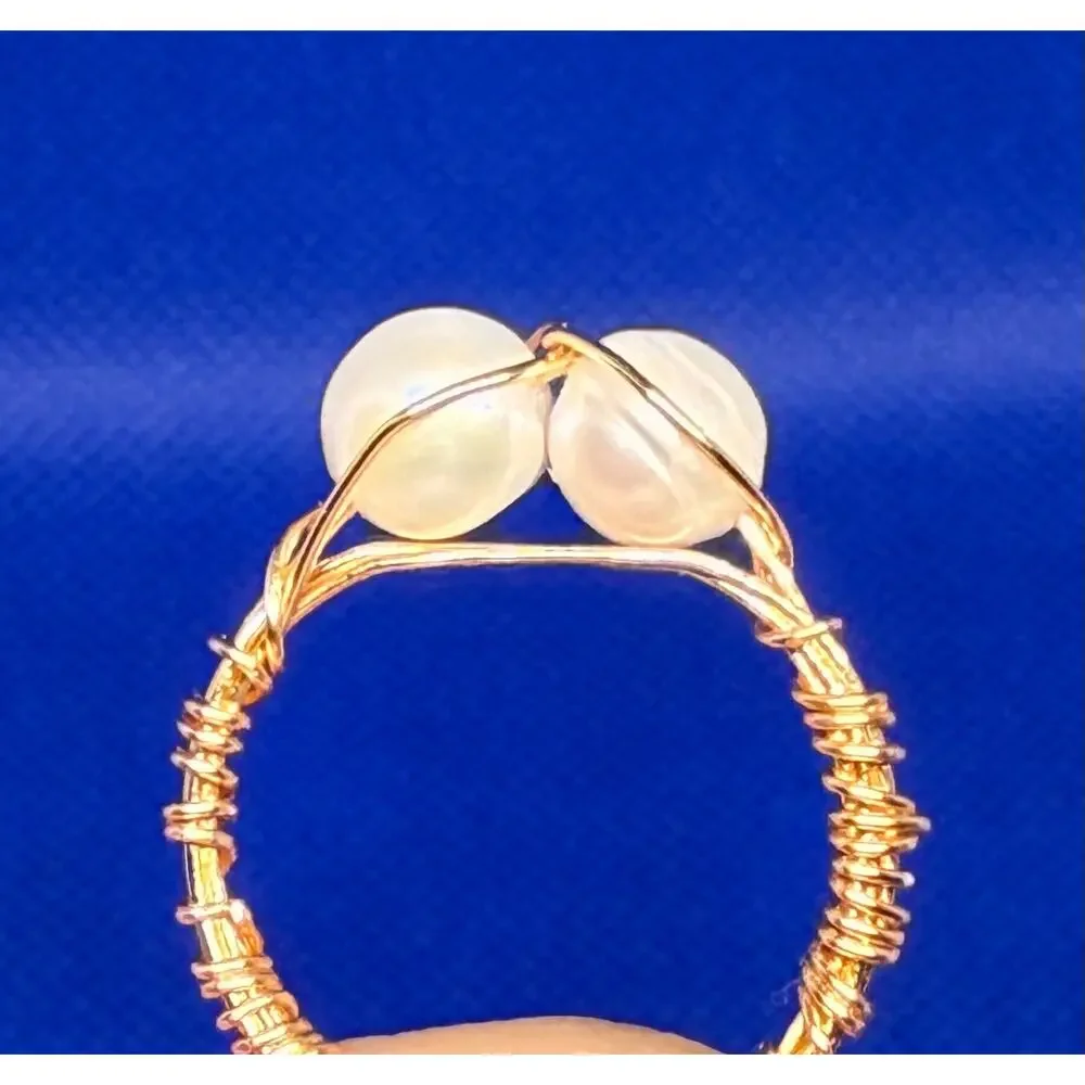 🧚🏻‍♀️ Handmade Freshwater Pearl Wire Wrapped Ring Size 6 Gold Tone